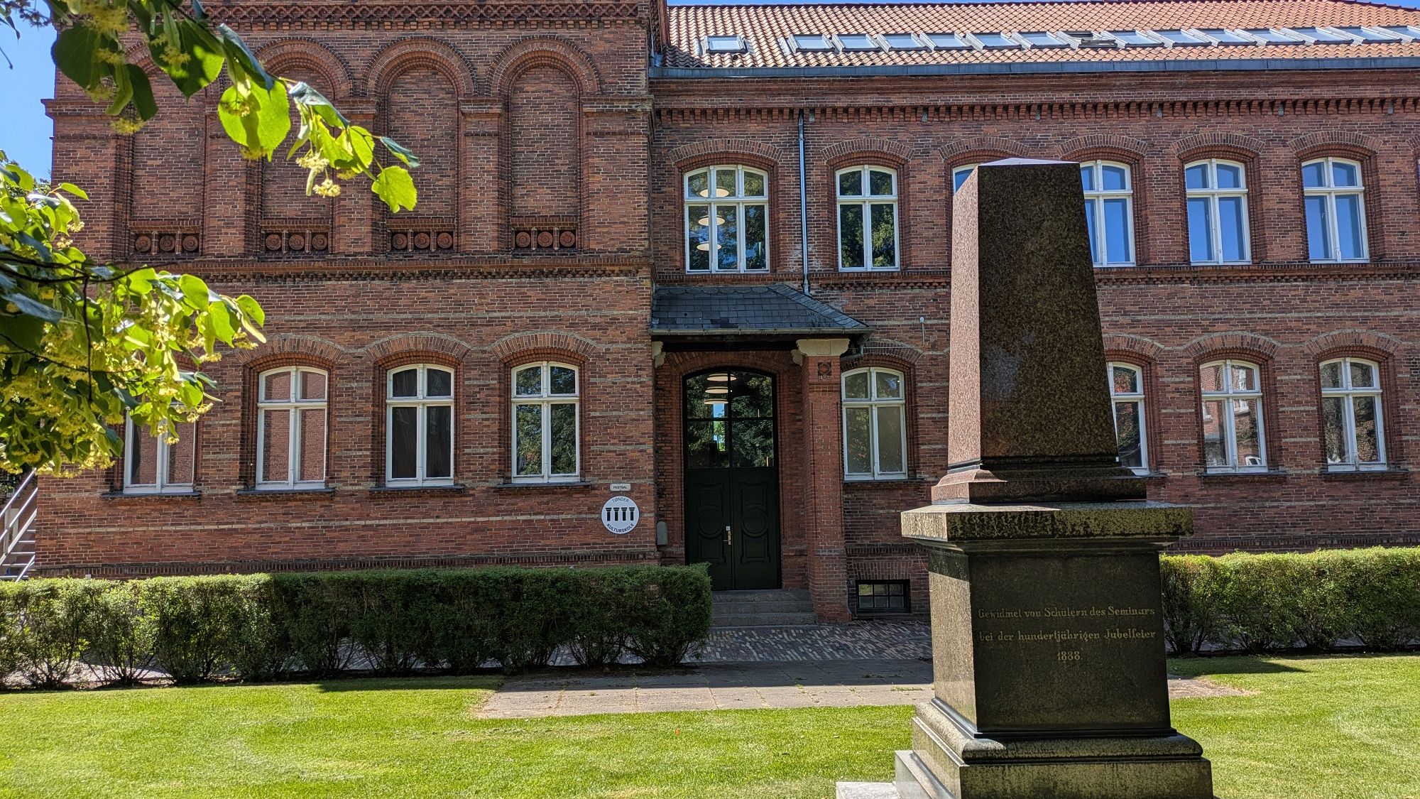 Foto af Kulturskolens hus i Tønder.