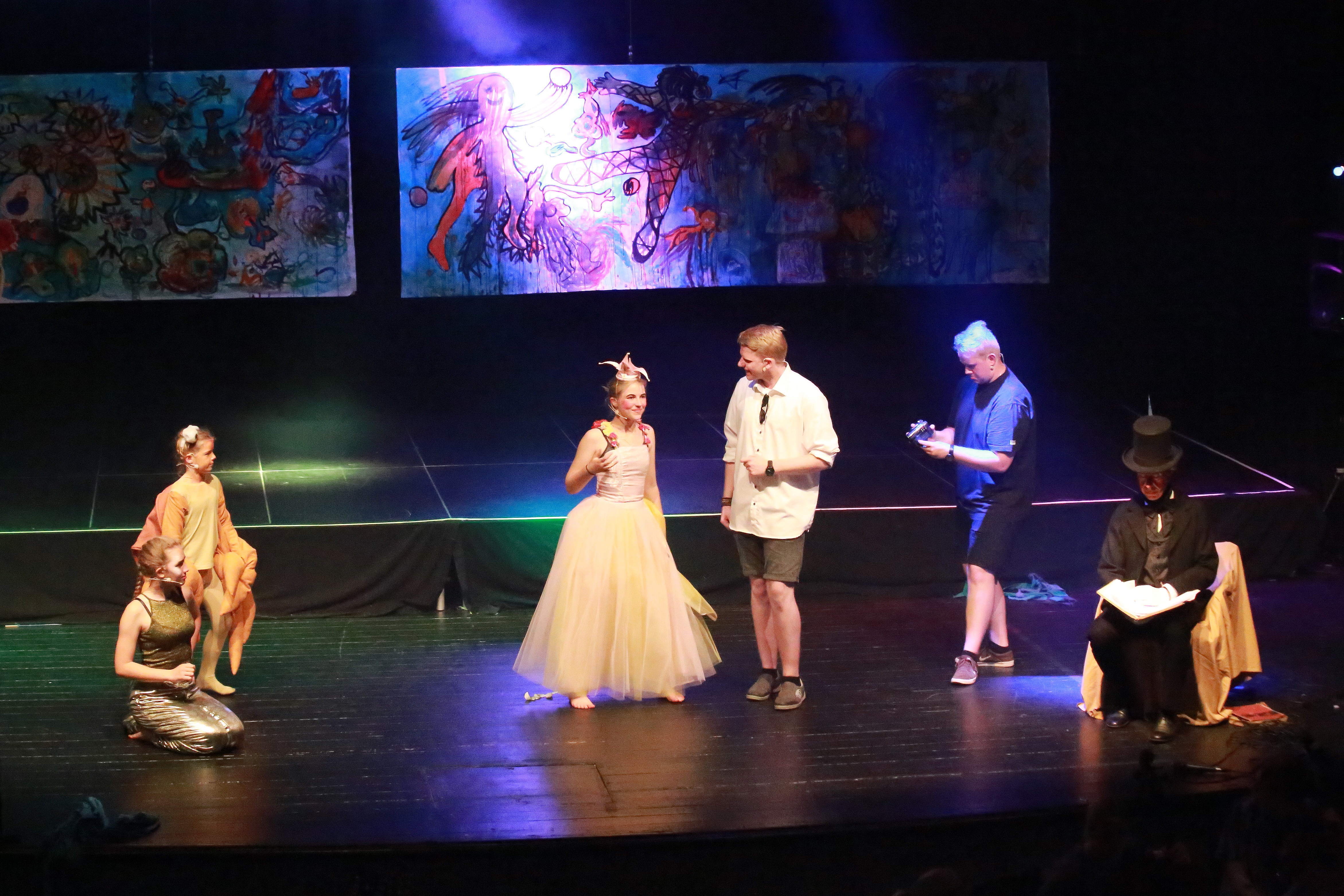 Den lille havfrue, prinsessen og teaterholdet